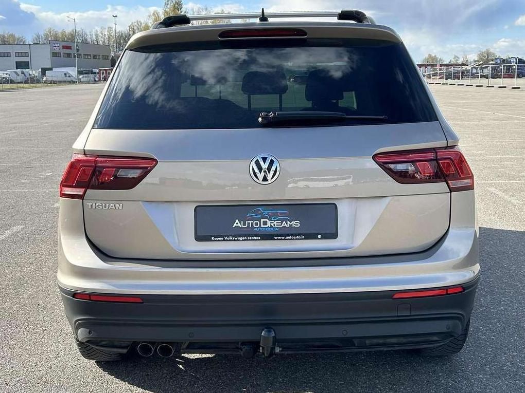 Volkswagen Tiguan | 9