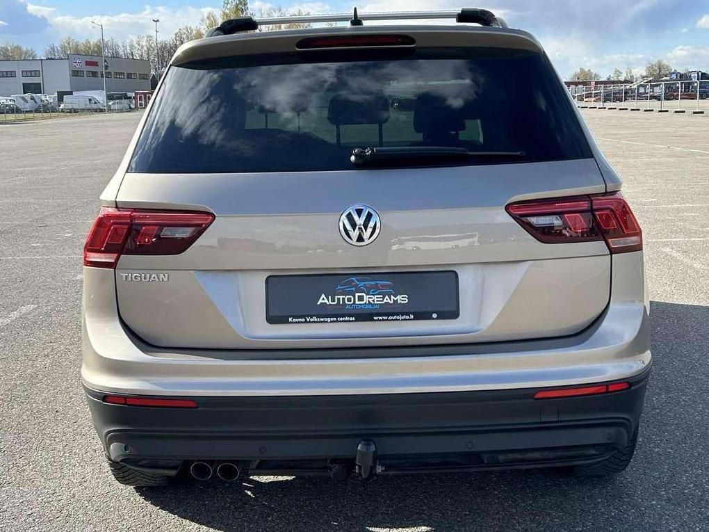 Volkswagen Tiguan | 10
