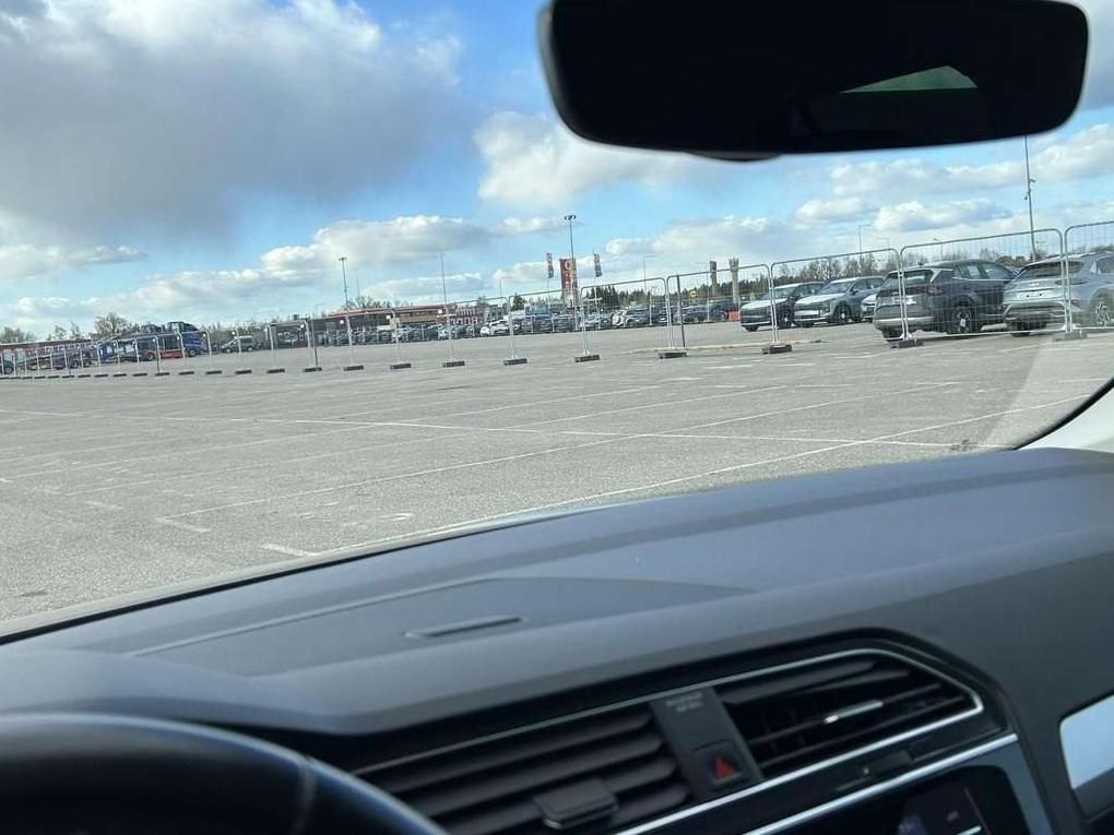 Volkswagen Tiguan | 24