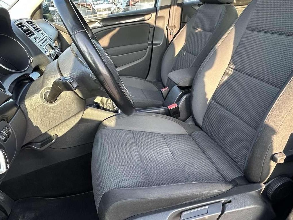 Volkswagen Golf | 11