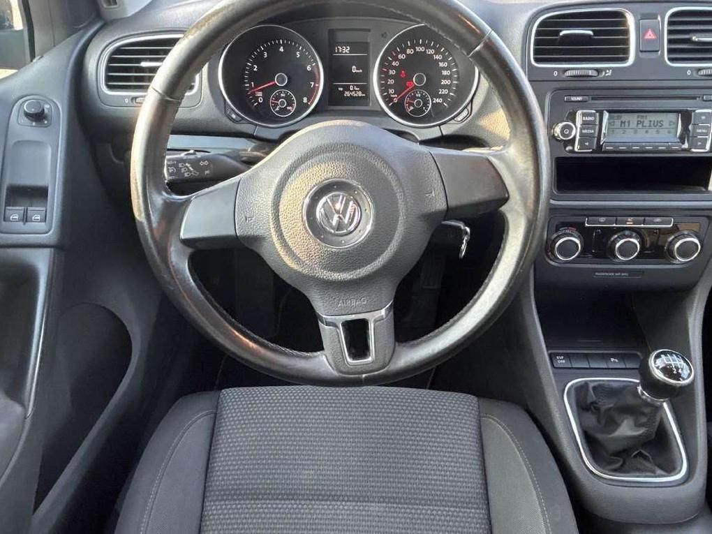 Volkswagen Golf | 18