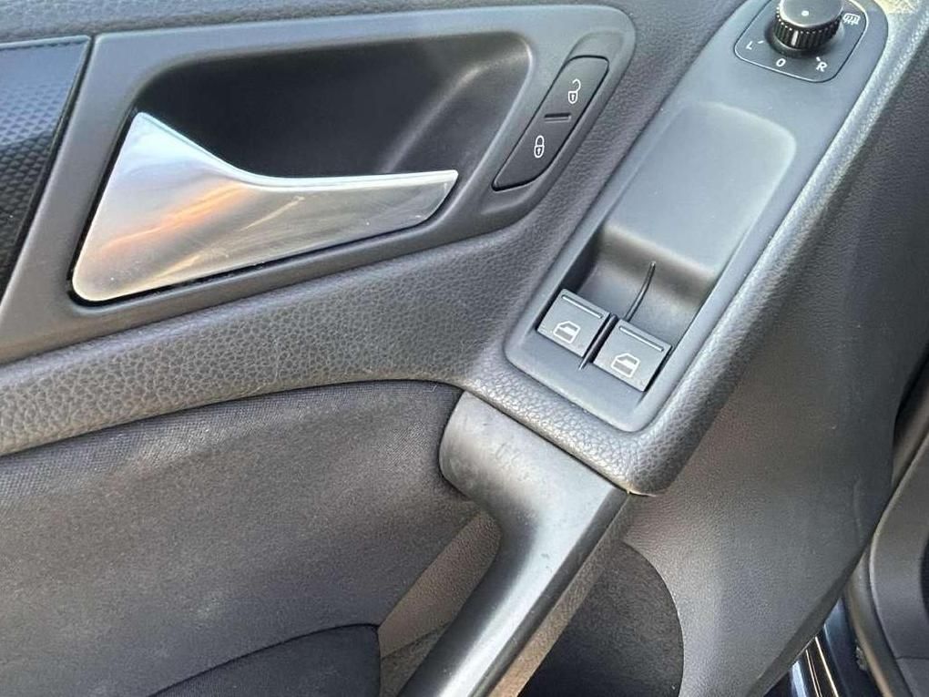 Volkswagen Golf | 20