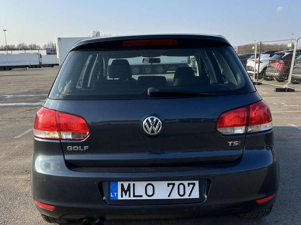 Volkswagen Golf | 5