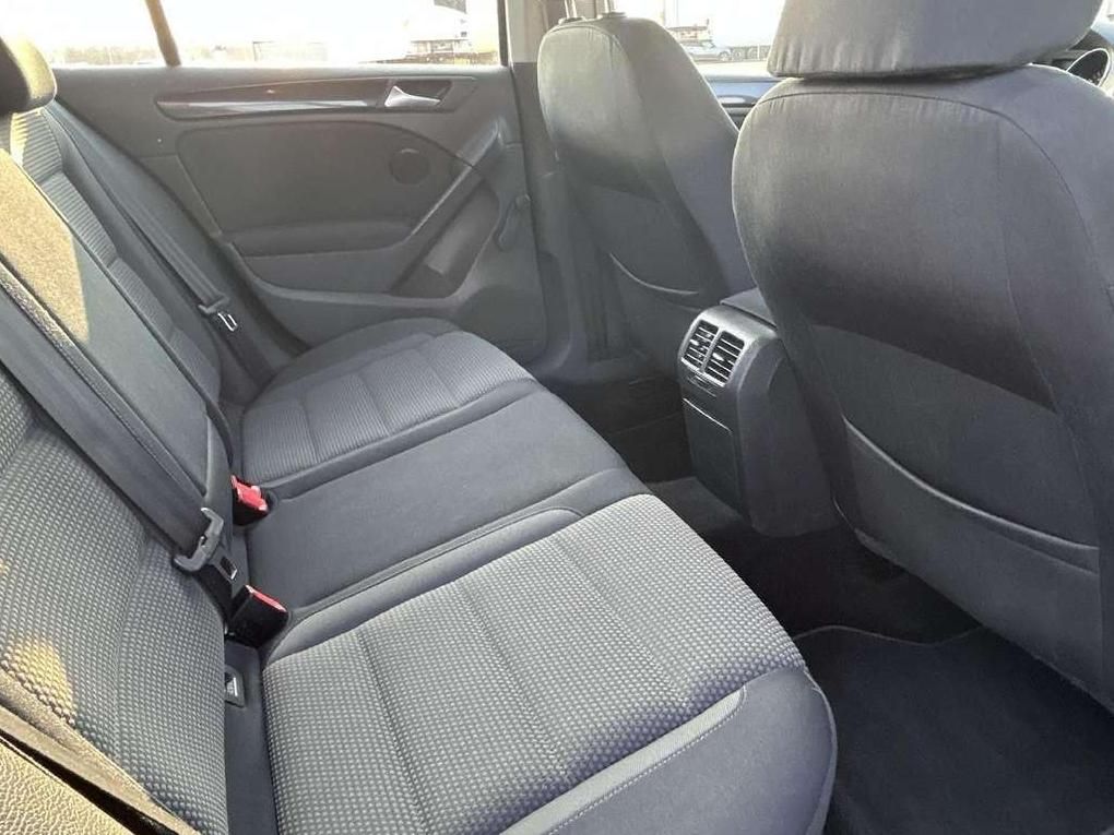 Volkswagen Golf | 26
