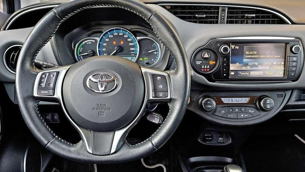 Toyota Yaris | 17