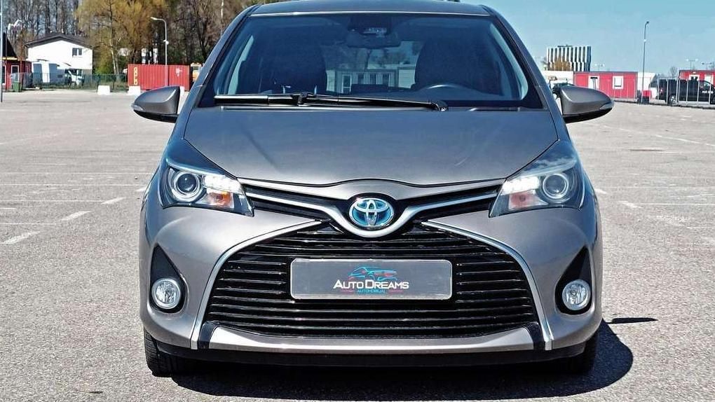 Toyota Yaris | 4