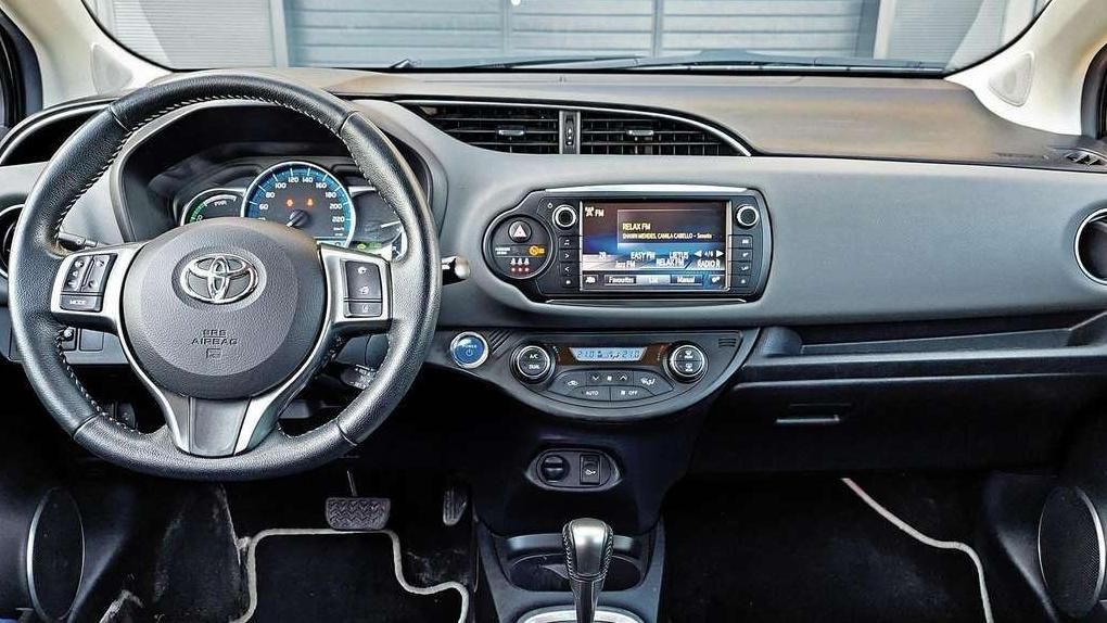Toyota Yaris | 13