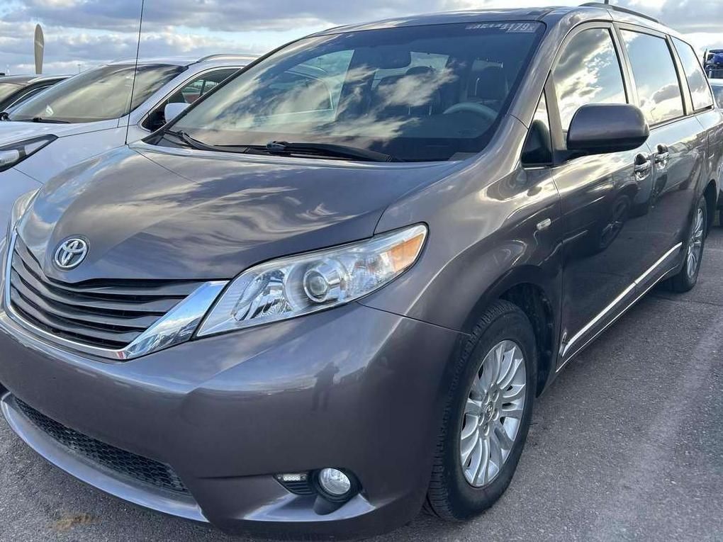 Toyota Sienna | 2