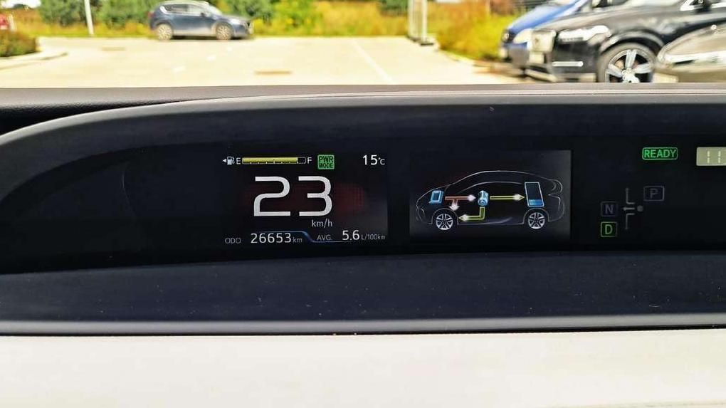 Toyota Prius | 28