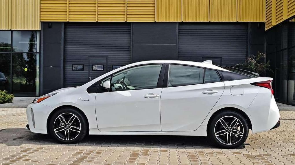 Toyota Prius | 9