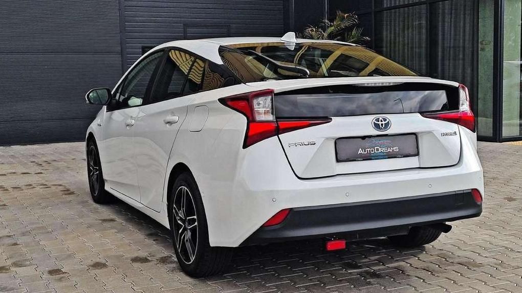 Toyota Prius | 5