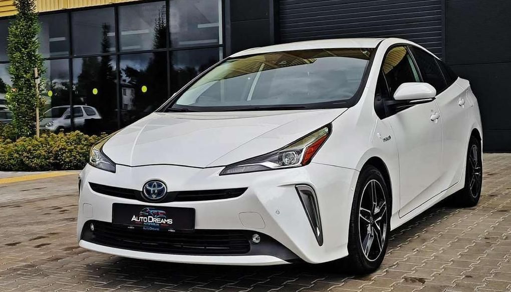 Toyota Prius | 3