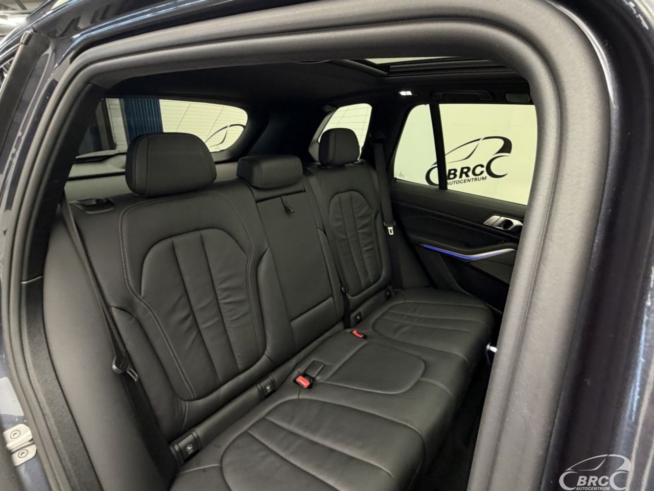 BMW X5 | 12