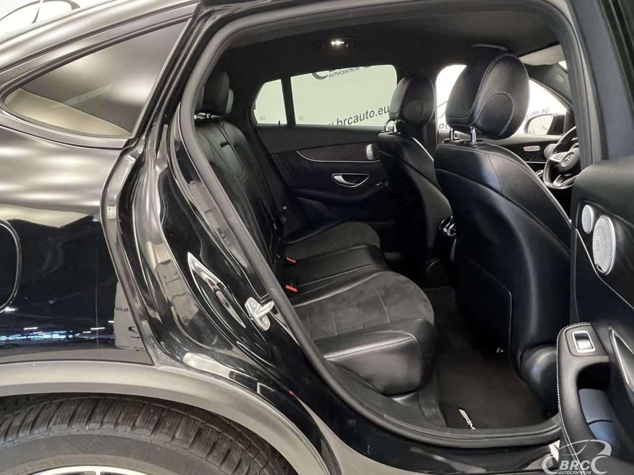 Mercedes-Benz GLC350 | 10