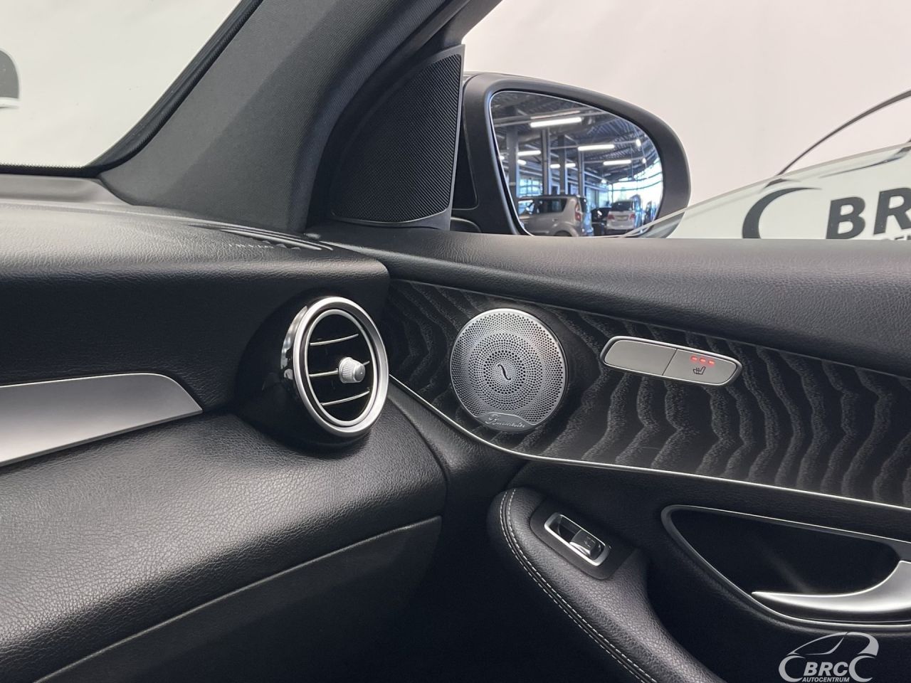 Mercedes-Benz GLC350 | 28