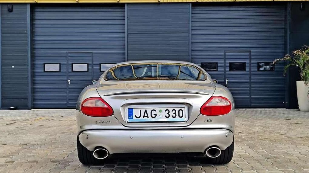 Jaguar XKR | 8
