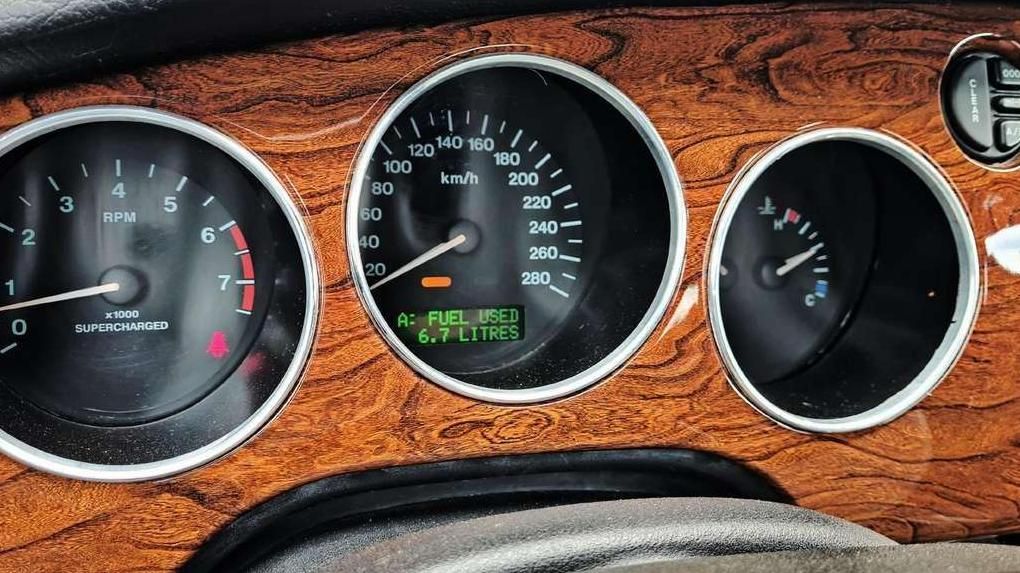 Jaguar XKR | 18
