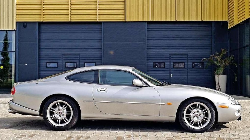 Jaguar XKR | 9