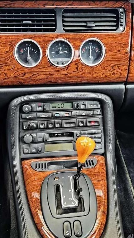 Jaguar XKR | 20