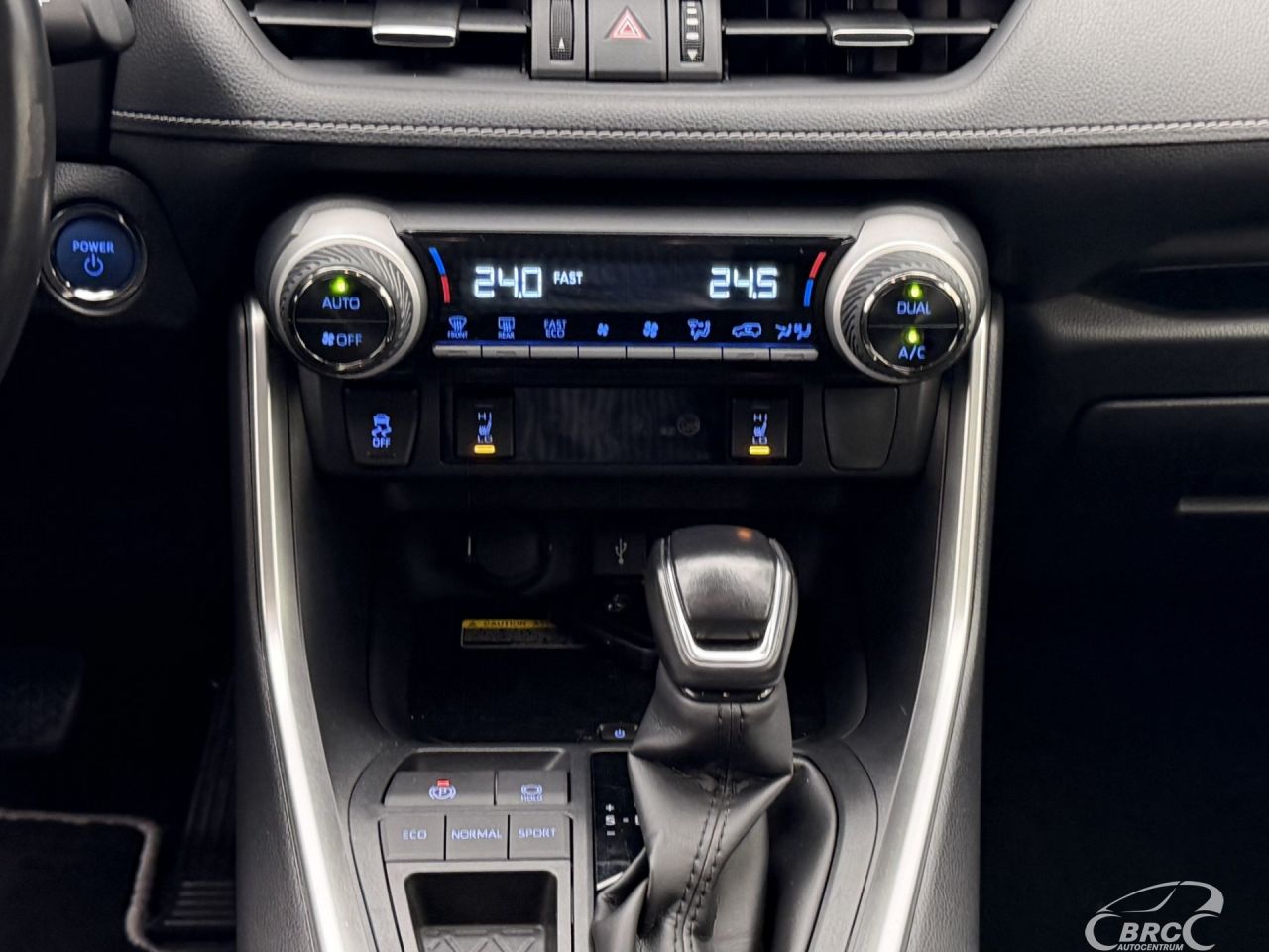 Toyota RAV4 | 14