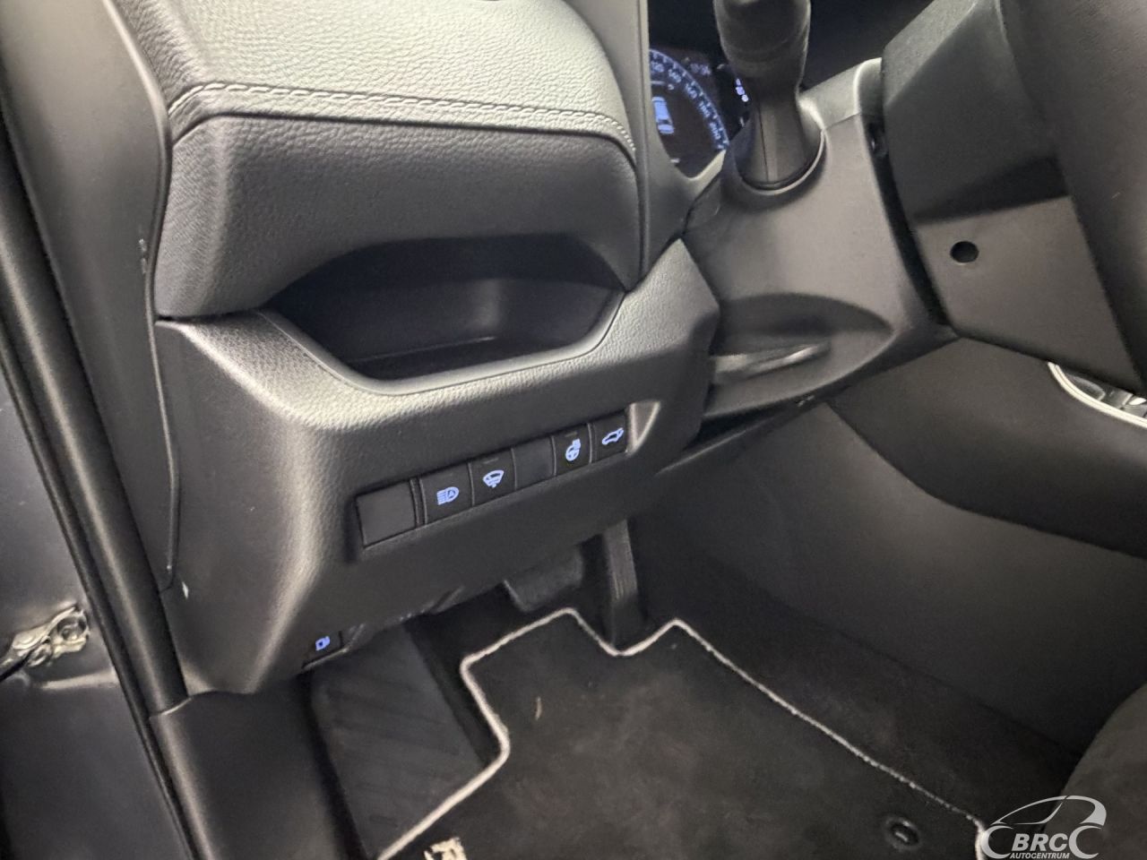 Toyota RAV4 | 22