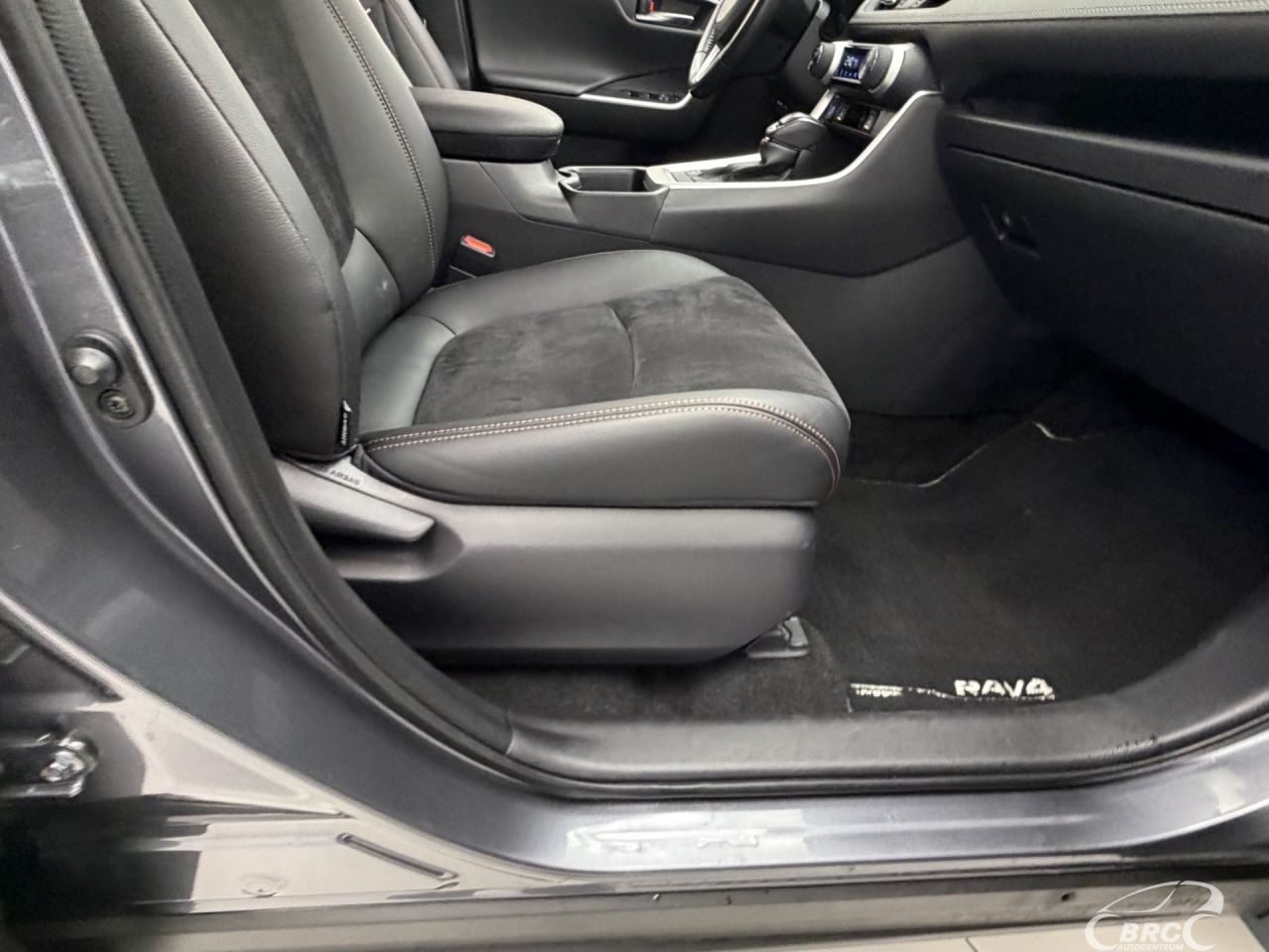 Toyota RAV4 | 5