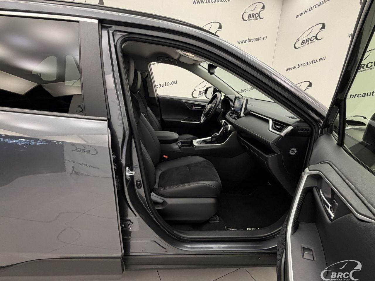 Toyota RAV4 | 3