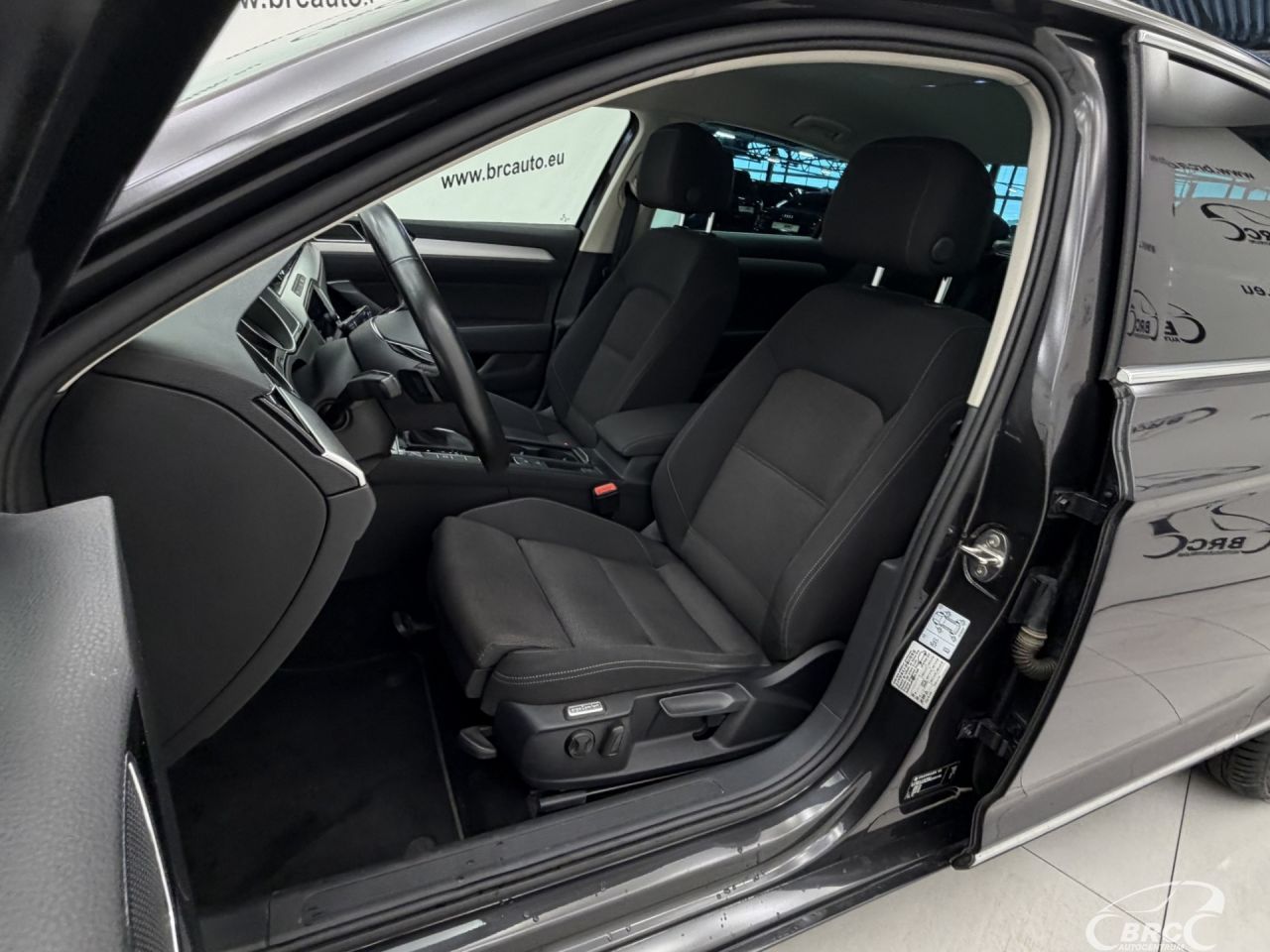 Volkswagen Passat | 23