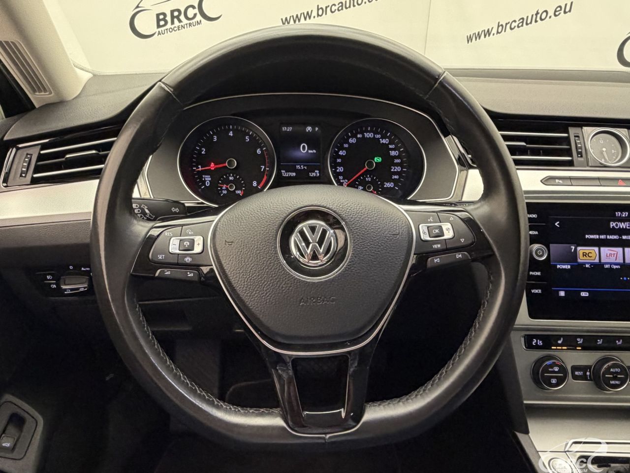 Volkswagen Passat | 27