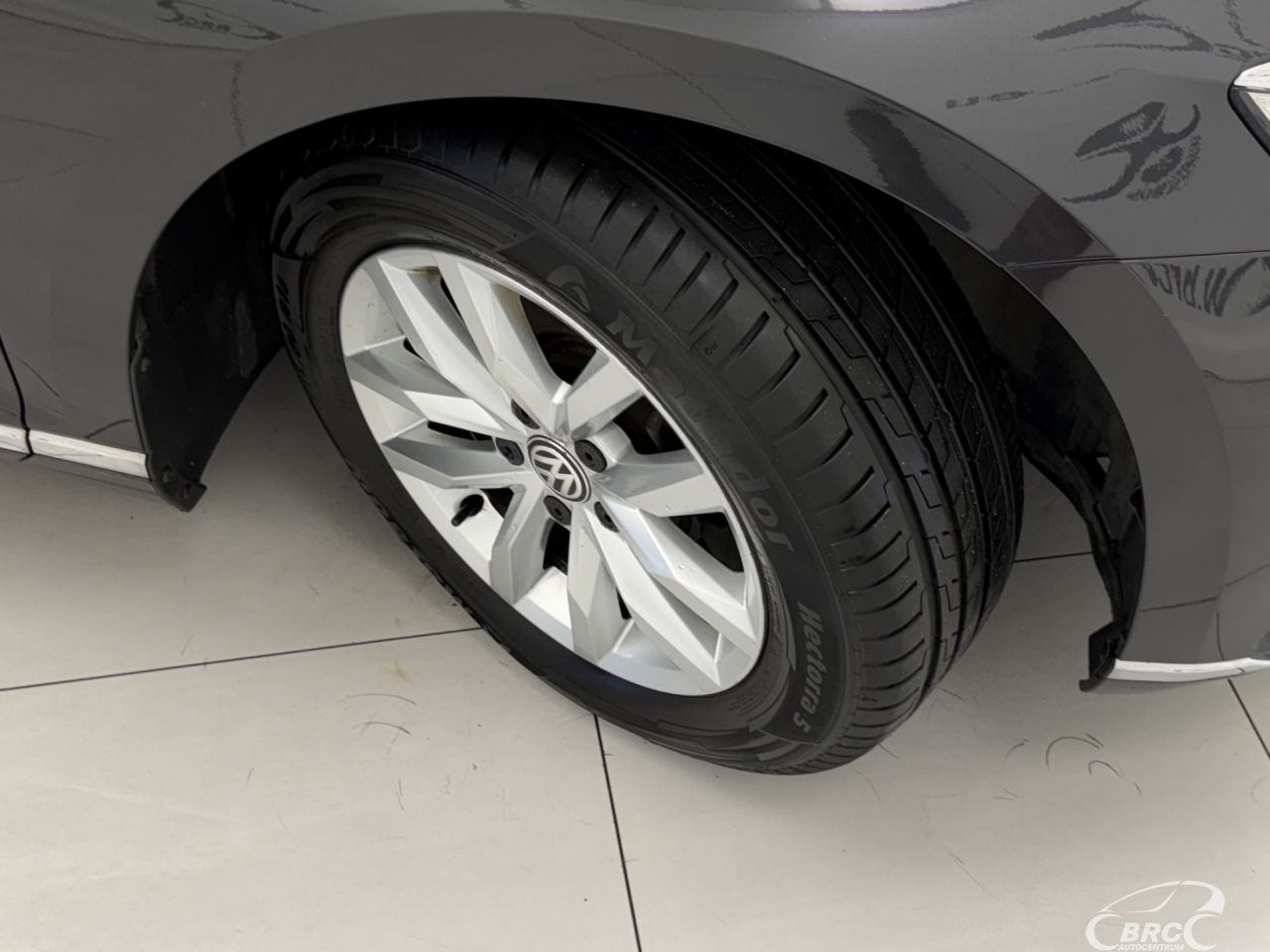Volkswagen Passat | 41