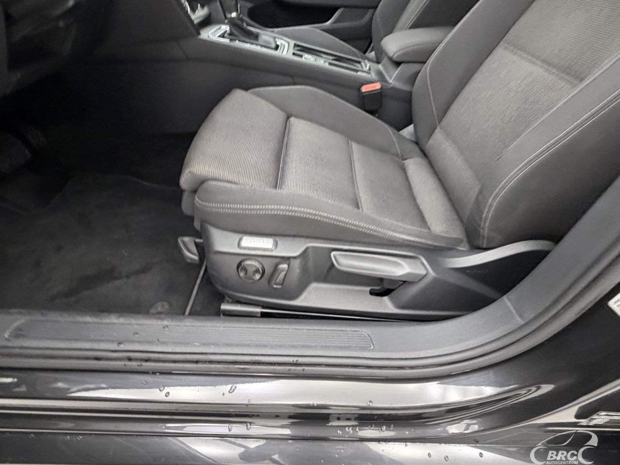 Volkswagen Passat | 22