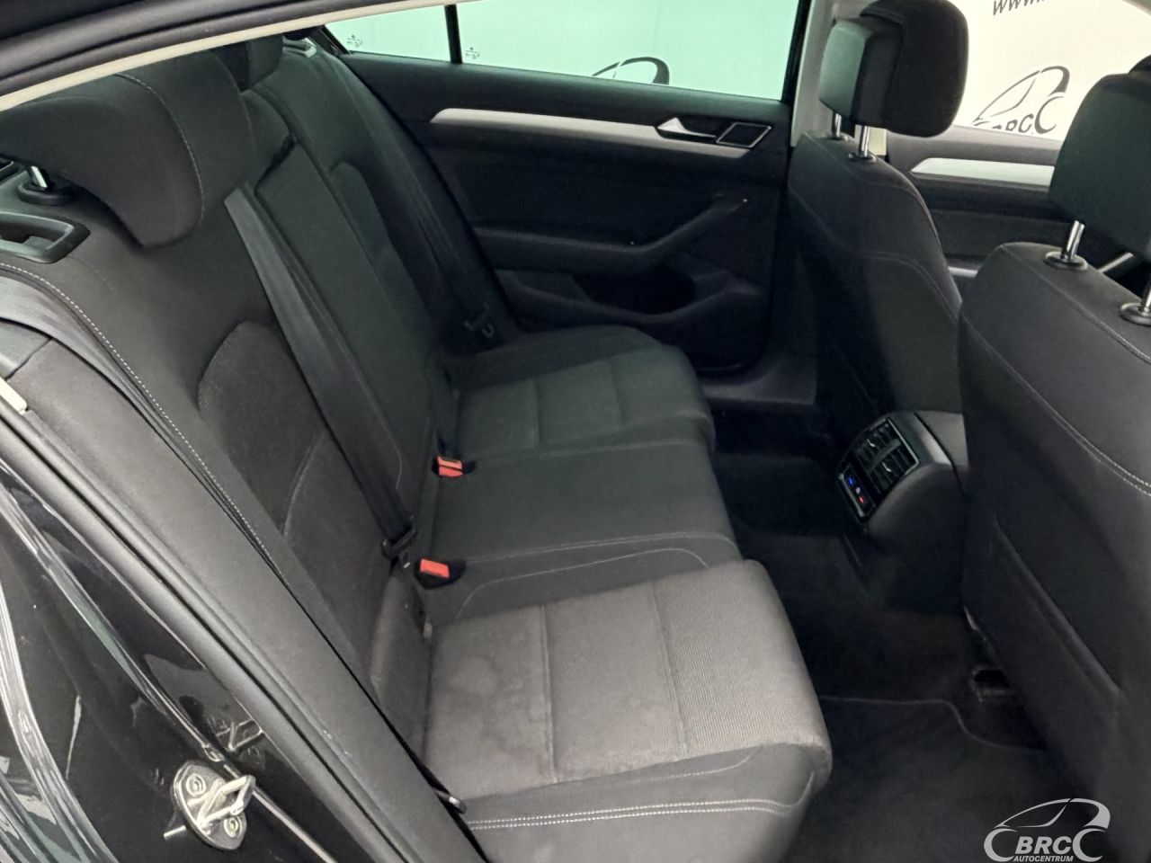 Volkswagen Passat | 9