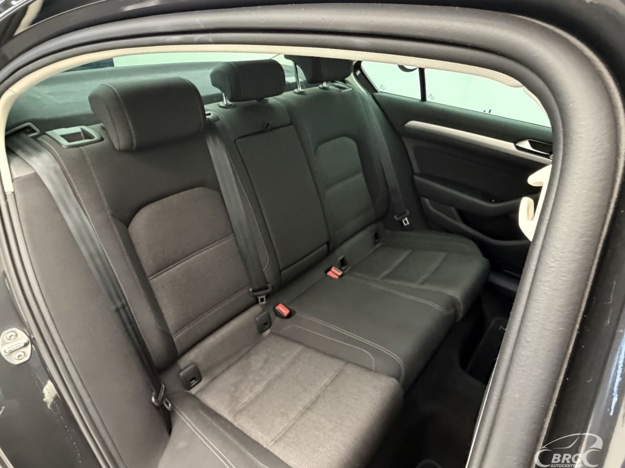 Volkswagen Passat | 10