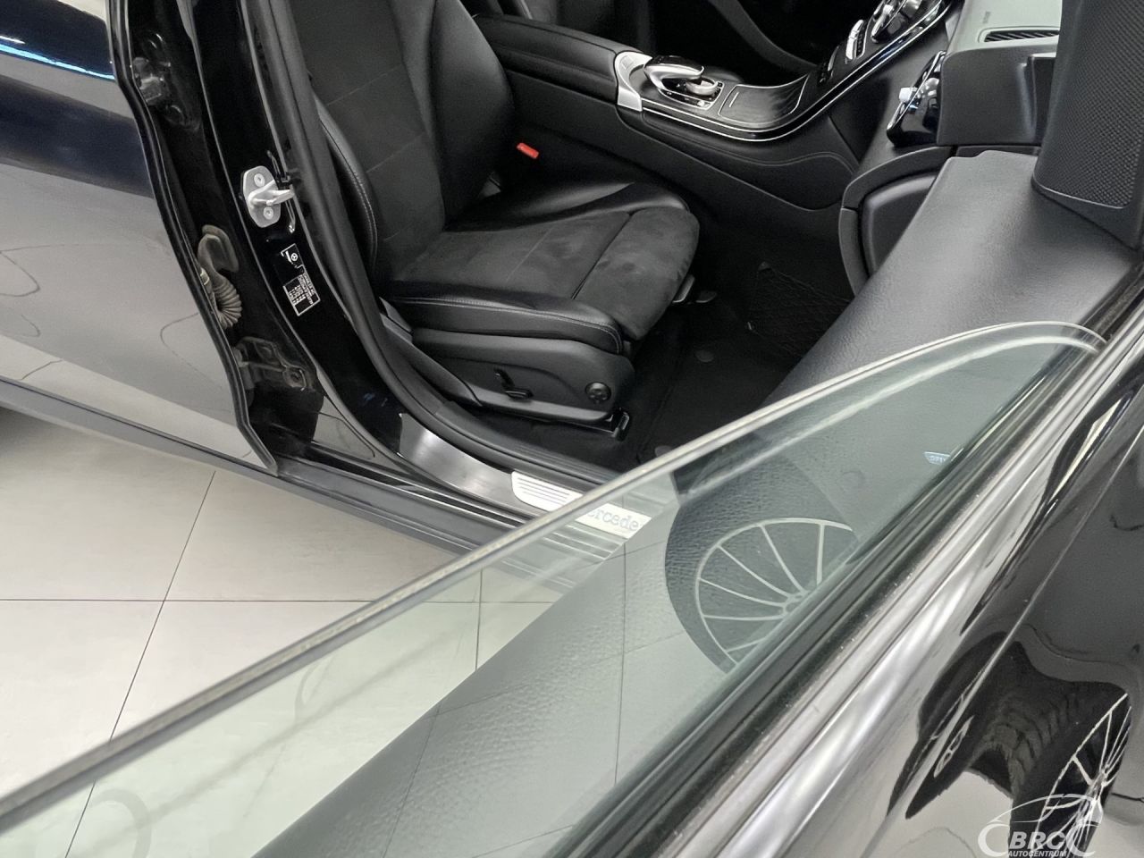 Mercedes-Benz GLC350 | 8