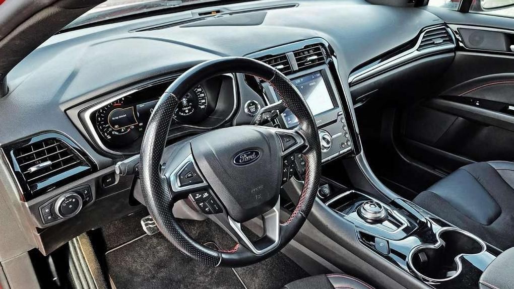 Ford Mondeo | 12