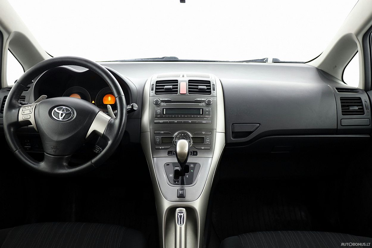 Toyota Auris | 4