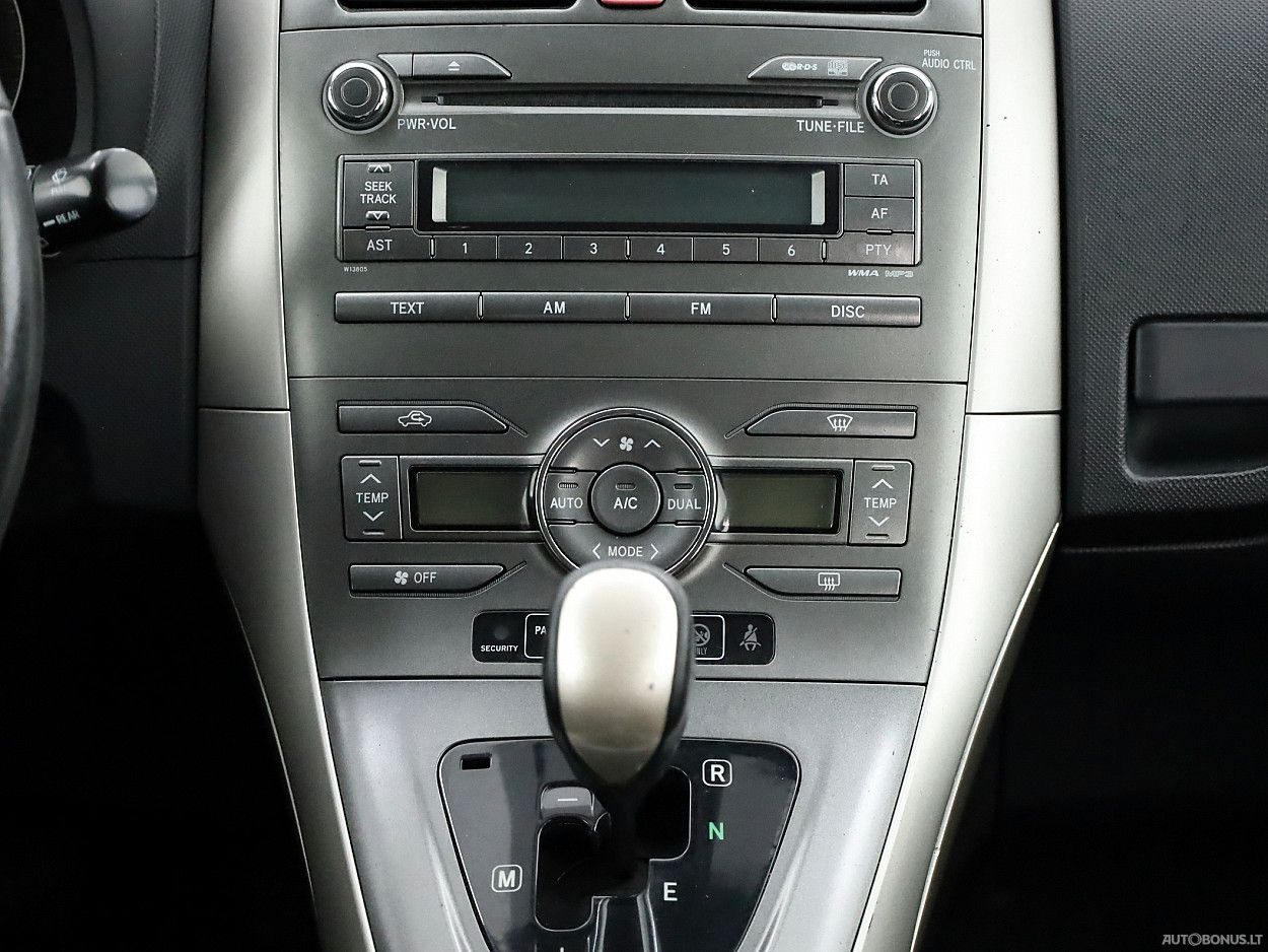 Toyota Auris | 7