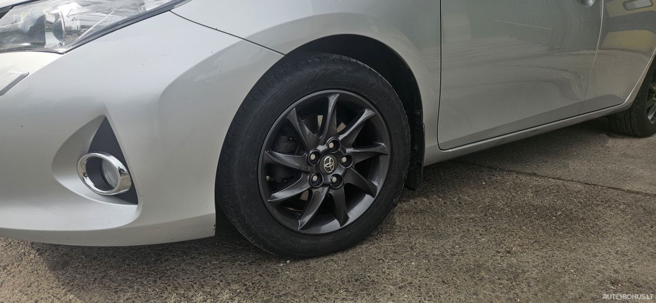Toyota Auris | 6