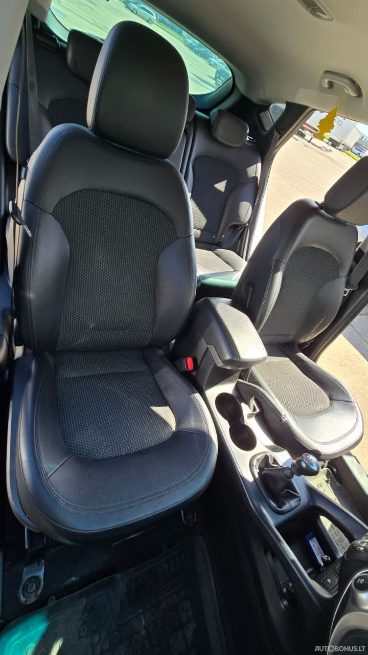 Hyundai ix35 | 11