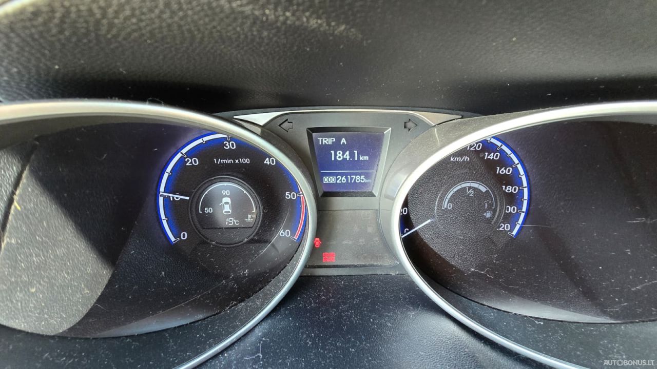 Hyundai ix35 | 12