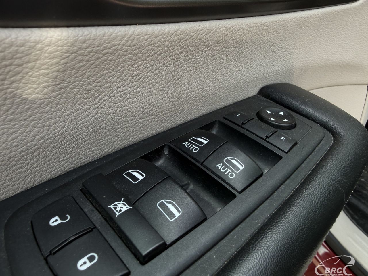Chrysler Pacifica | 15