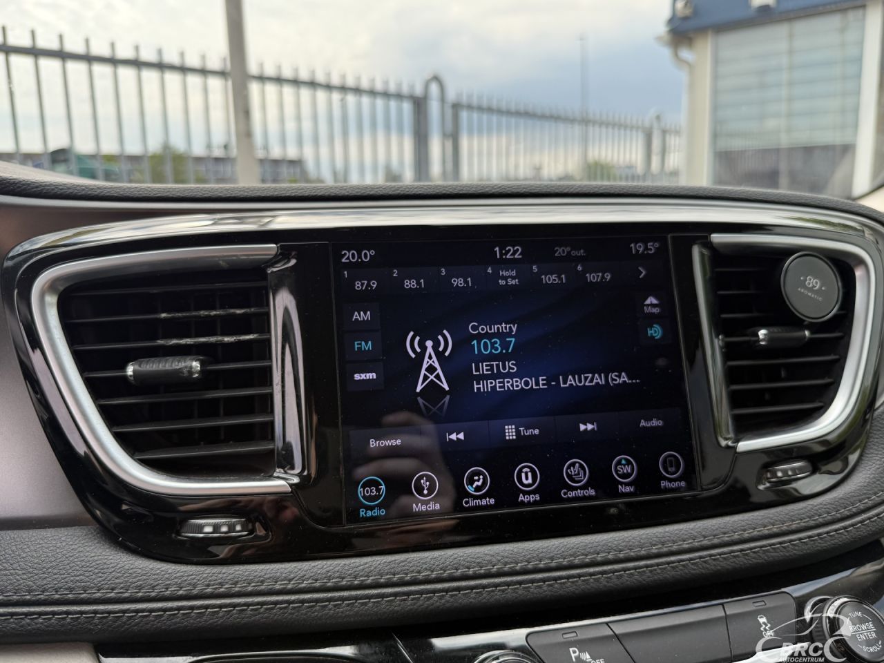 Chrysler Pacifica | 23