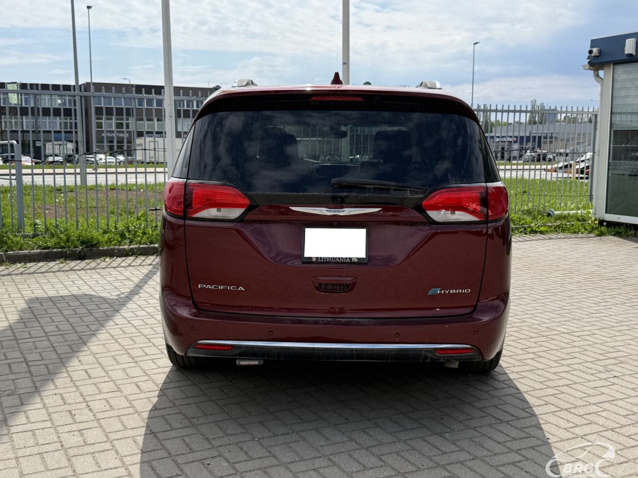 Chrysler Pacifica | 37