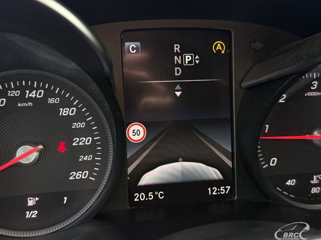 Mercedes-Benz C220 | 24