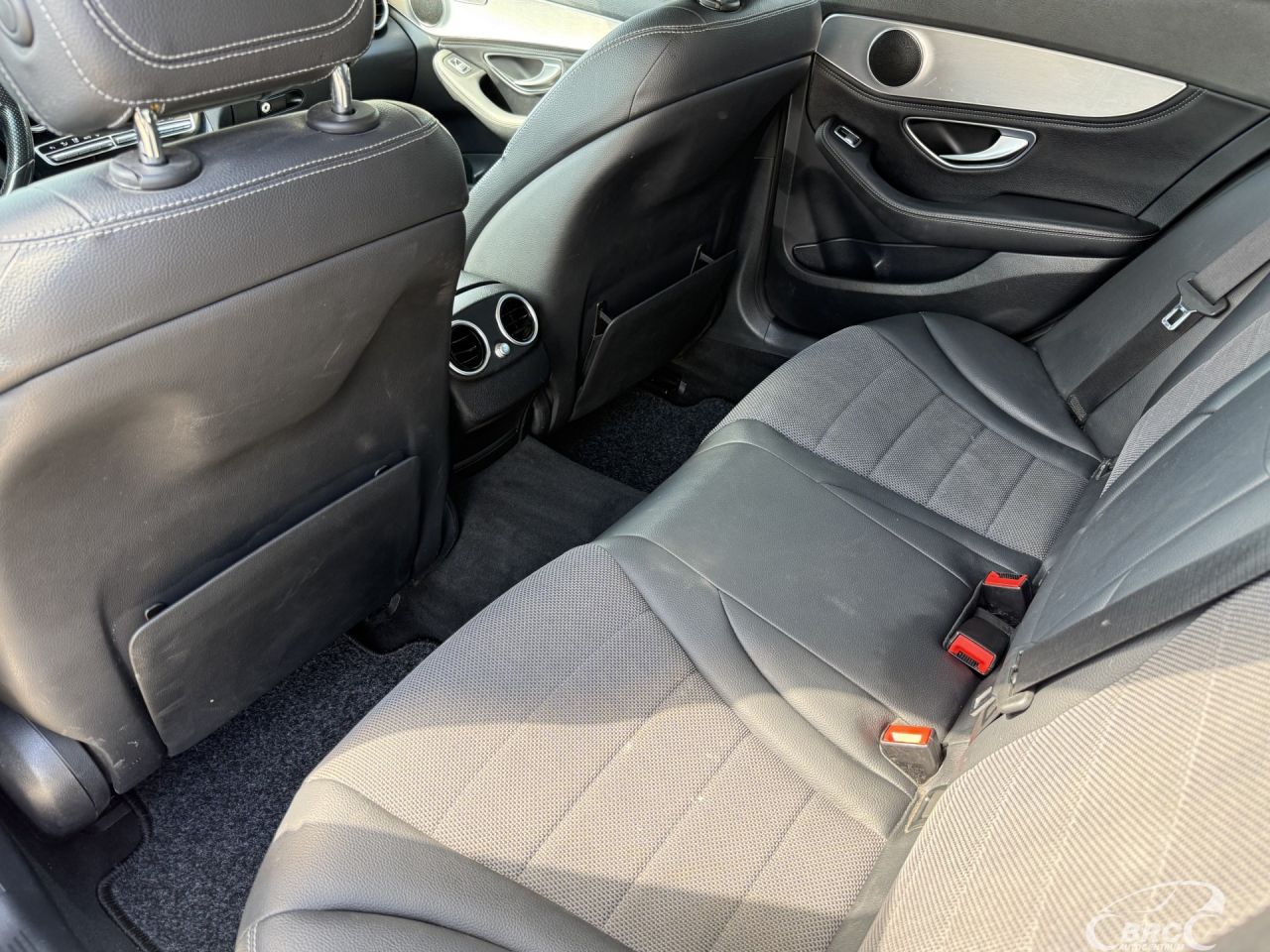Mercedes-Benz C220 | 9