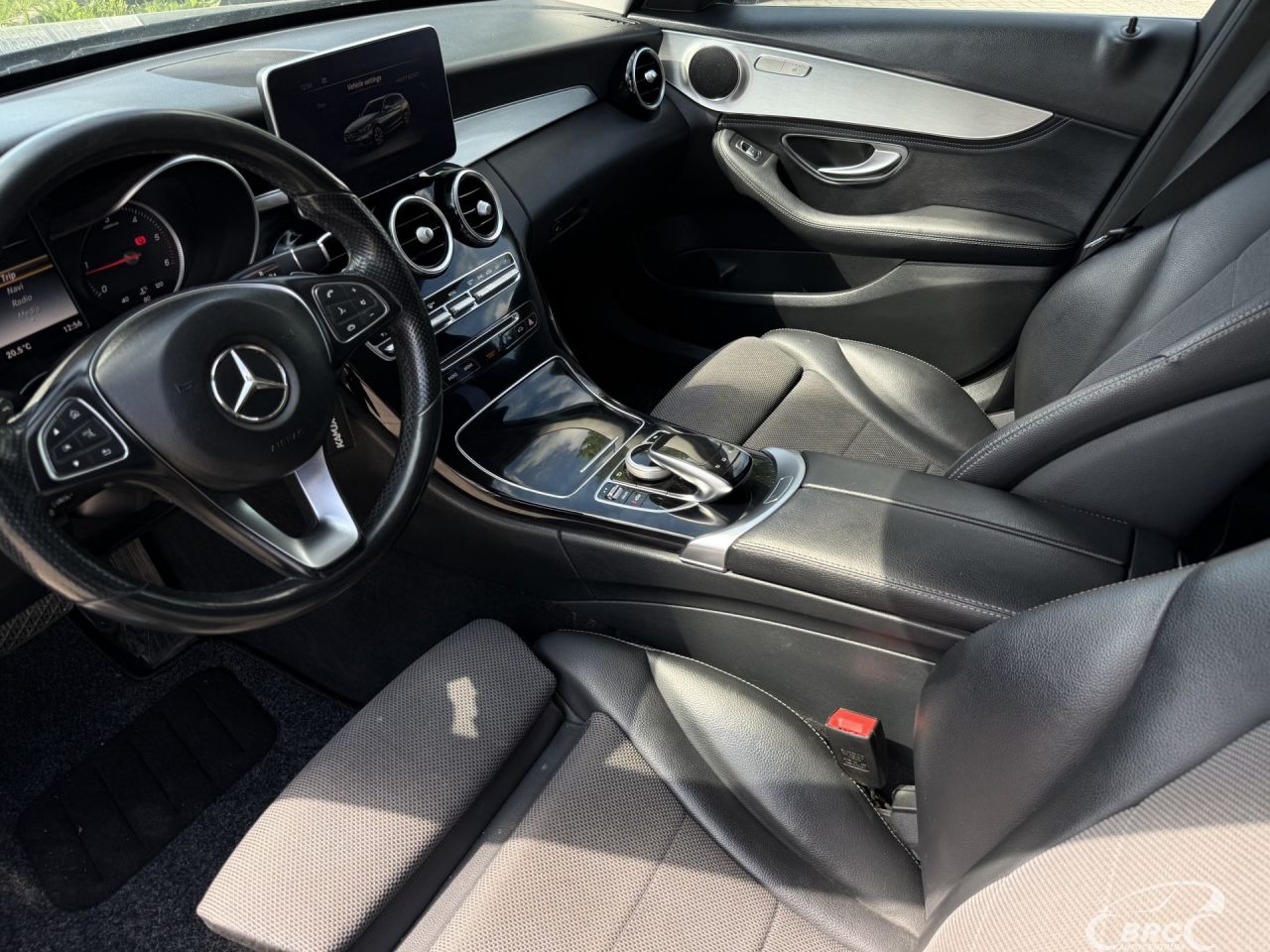 Mercedes-Benz C220 | 14
