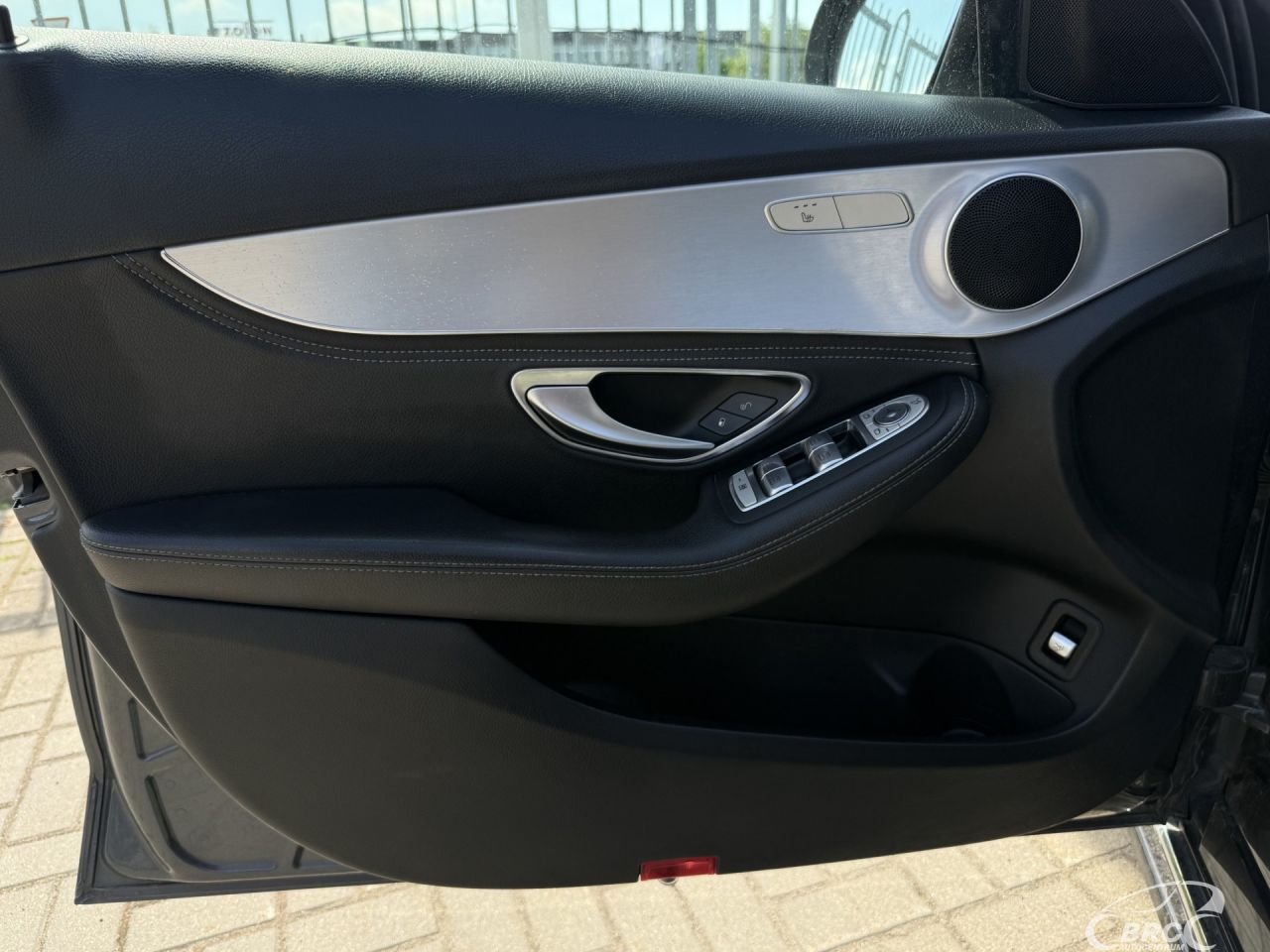 Mercedes-Benz C220 | 12