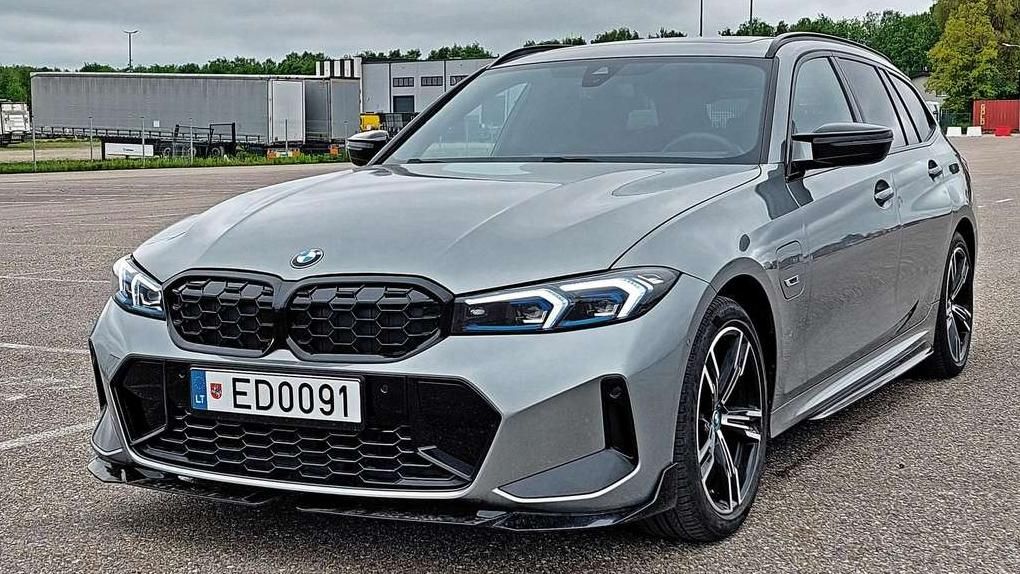 BMW 330 | 1