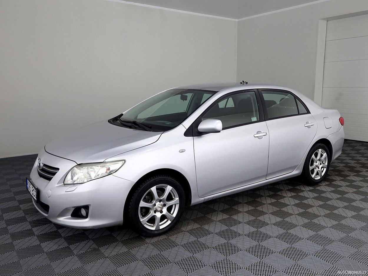 Toyota Corolla | 1