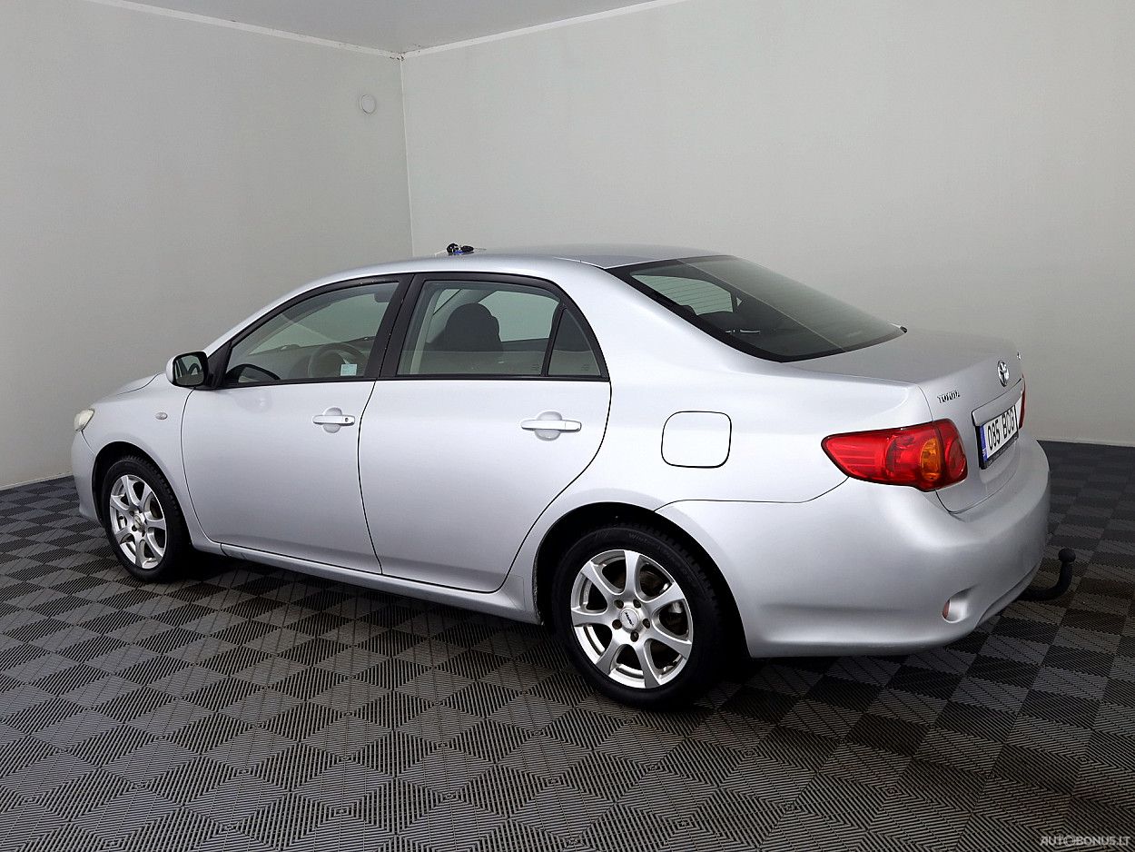 Toyota Corolla | 3